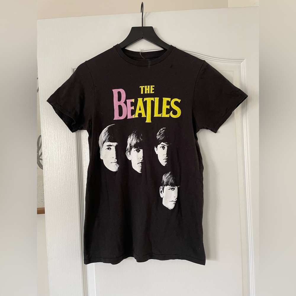 NWOT - The Beatles Graphic Tee - Size Small